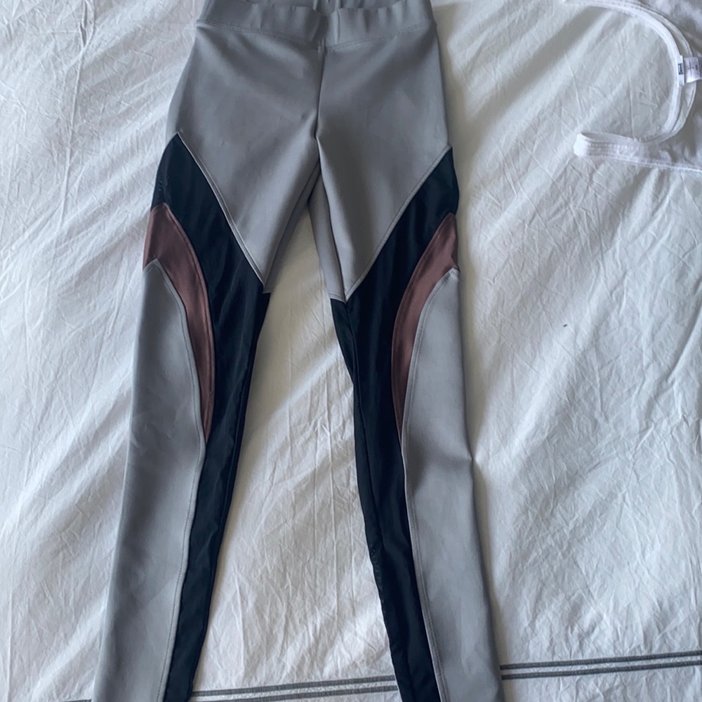 Koral workout leggings